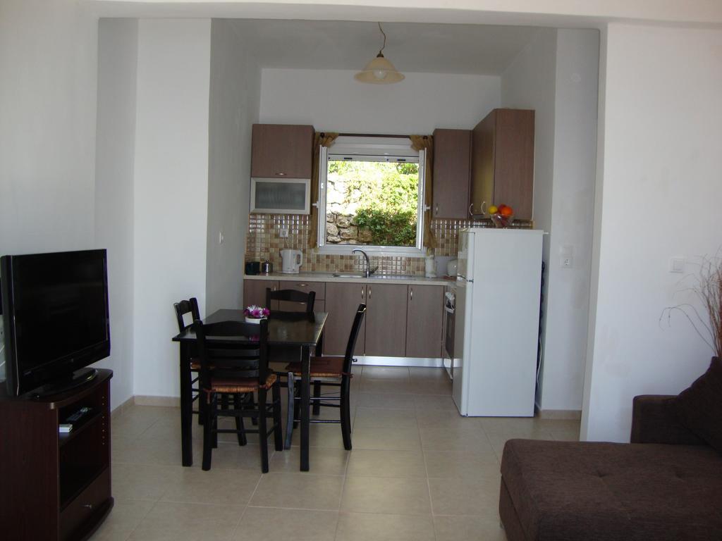 Fantasia Apartment Lákones Exterior photo